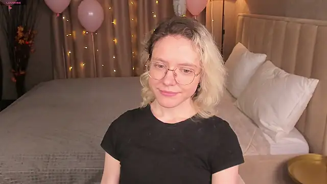 دردشة HottoKori الجنسية المباشرة