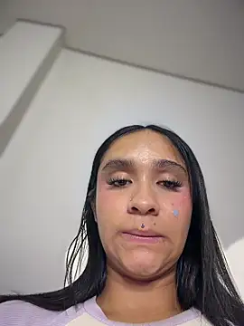 Isabella-Teen's Live XXX Chat