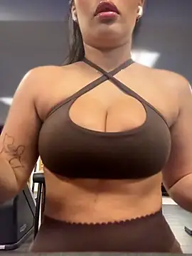 Risky_Workouts Chat XXX in diretta