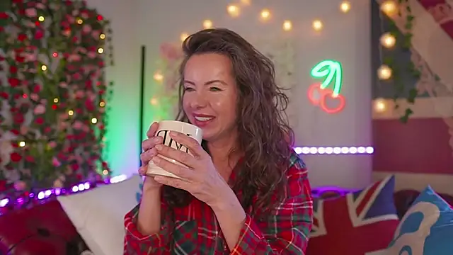 AmicaBentleyのウェブカメラショー