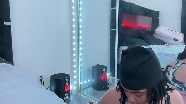 sevynsexysinssn Live XXX chat