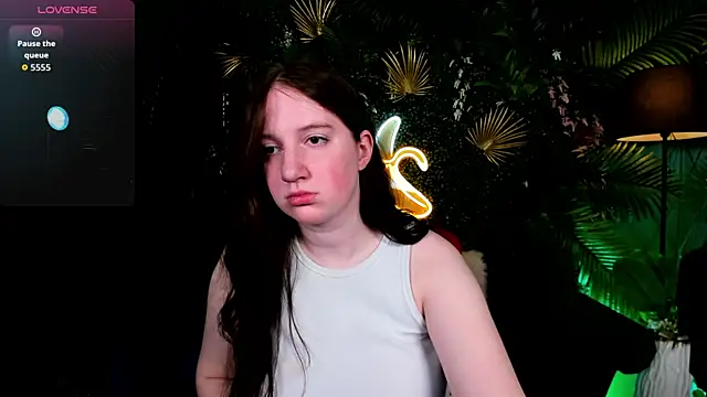 Chat +18 de Elisabeth_Binder ao vivo