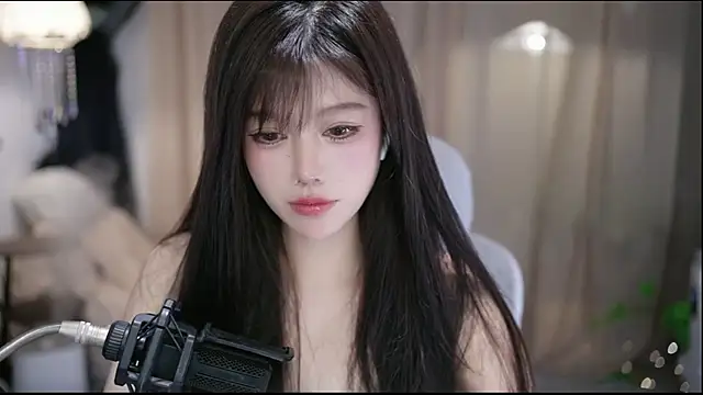 Cecily Chat XXX live