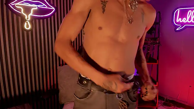 Maximoking26 webkamerás műsora