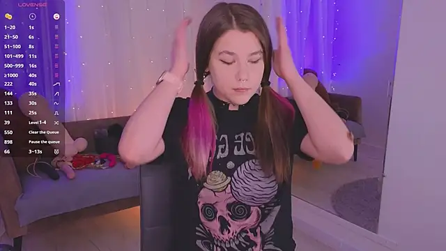 Mira_Falls 现场XXX聊天