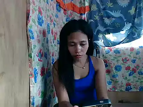 PinaySkinnyGirl 即時 XXX 聊天