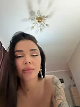 StripBianka's Live XXX Chat