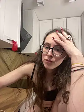 Chat +18 de MartiniiSelenna ao vivo