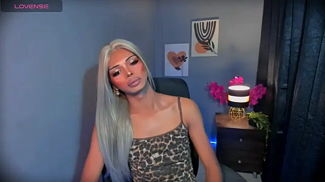 xEllaineCumsLotx Pertunjukan Webcam