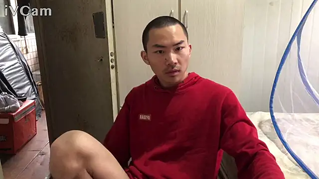 Pokazy przed kamerką – dyjdddttj