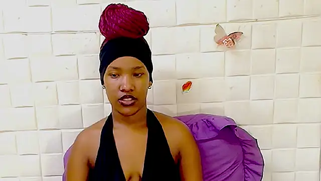 EroticSexyPrada 现场XXX聊天