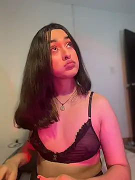 Živý XXX chat MiahWindsor