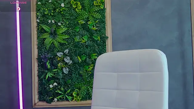 Issa_Jo Chat XXX in diretta