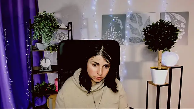 MartaEdams' Live XXX Chat