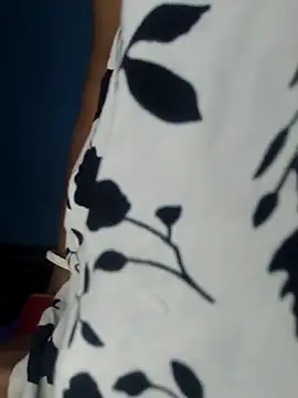 Nisha_777's Live XXX Chat