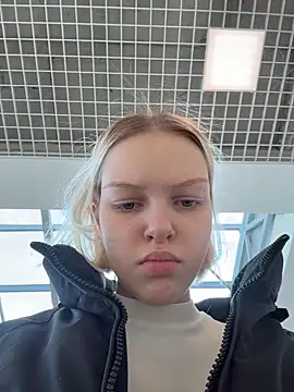 AshleyMur élő XXX-chatje