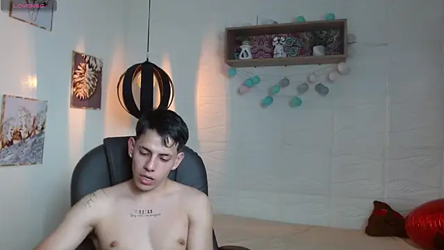 RoaSexi25's Webcam Show