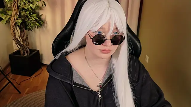 carolina_elf 现场XXX聊天