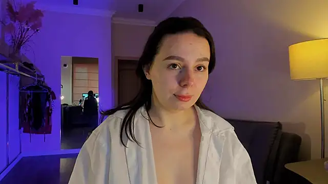 Di_na_Bell: απευθείας συνομιλία ΧΧΧ