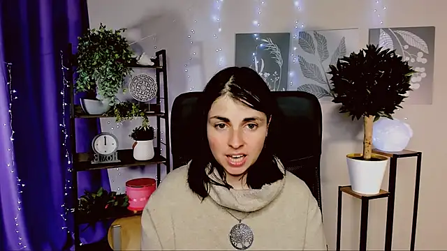 MartaEdams Adlı Modelin Canlı XXX Sohbeti