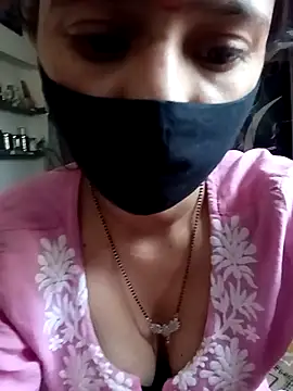 Vandana122 Chat XXX live