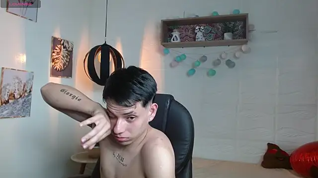 RoaSexi25's Webcam Show