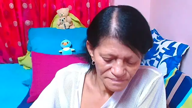 SLUTTYROXY live XXX chat