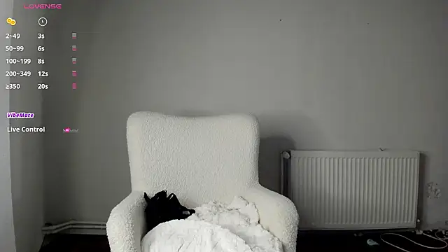 IvyTease_'s Webcam Show