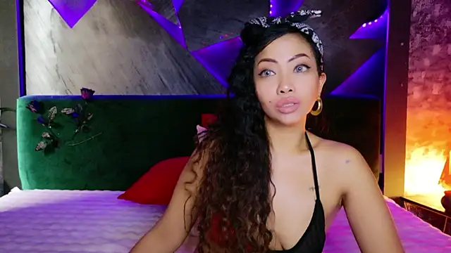 ElyaQuinnのライブXXXチャット