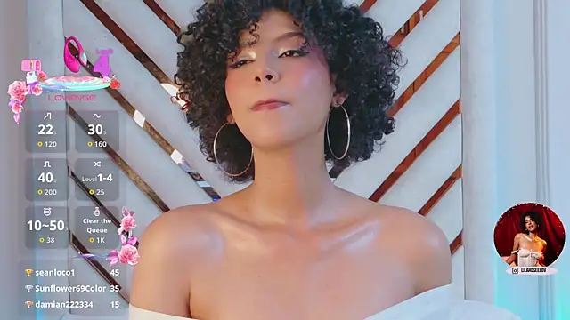 Lila-Rose 即時 XXX 聊天