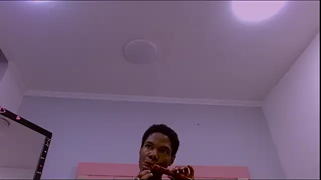 Santiago_Ortiz_: απευθείας συνομιλία ΧΧΧ