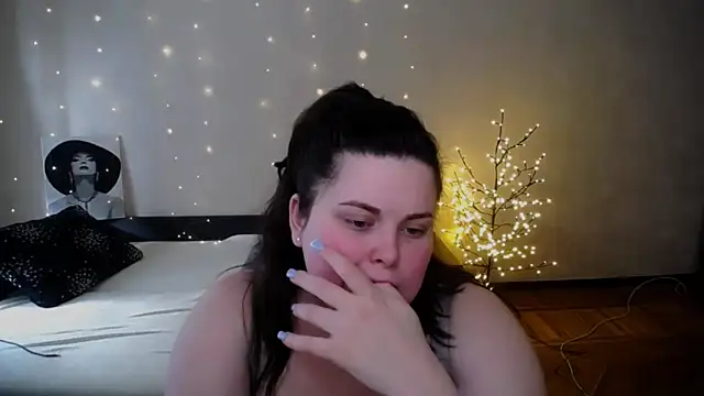 Emily_MoのライブXXXチャット