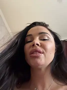 Živý XXX chat StripBianka