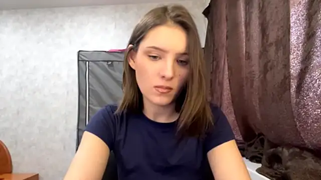 Živý XXX chat FoxieFlare