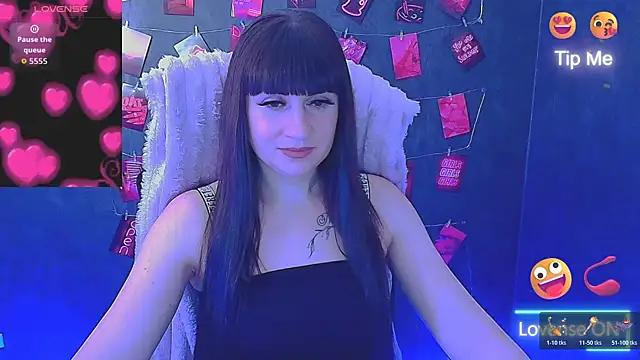 Chatroom XXX en direct de Violla_My