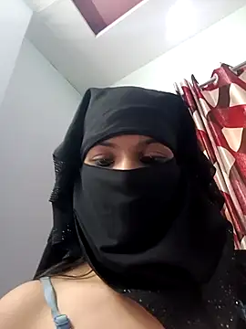 Aafreen_36 Adlı Modelin Canlı XXX Sohbeti