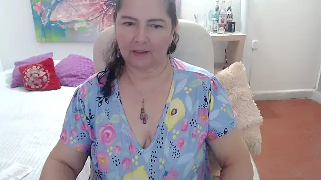 leonela_69's Live XXX Chat