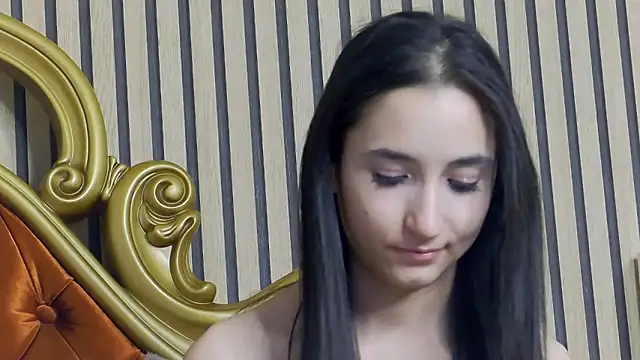 CarolinaBlair Adlı Modelin Canlı XXX Sohbeti