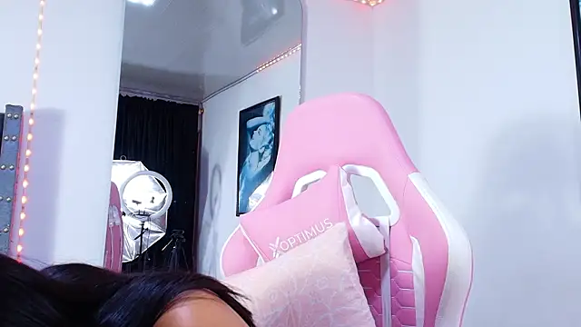 Chatroom XXX en direct de GraceWallace_