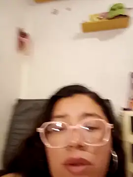 Vivi_Kvsh's Live XXX Chat