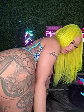 RenaThickAss: вебкам-шоу