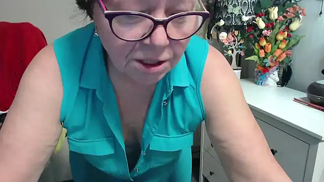 แชท XXX สดของ Adelewildx