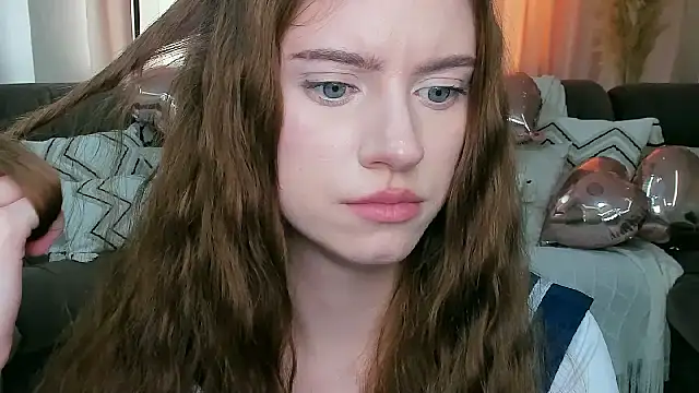 Erica_Kiss Adlı Modelin Canlı XXX Sohbeti