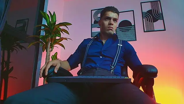 XXX chat uživo modela ALPHA_DOMINUS_