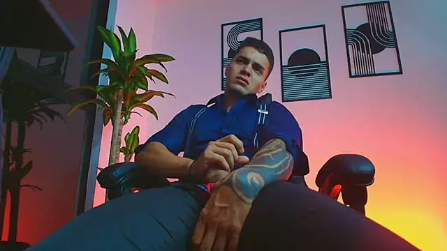 ALPHA_DOMINUS_ 在線直播表演