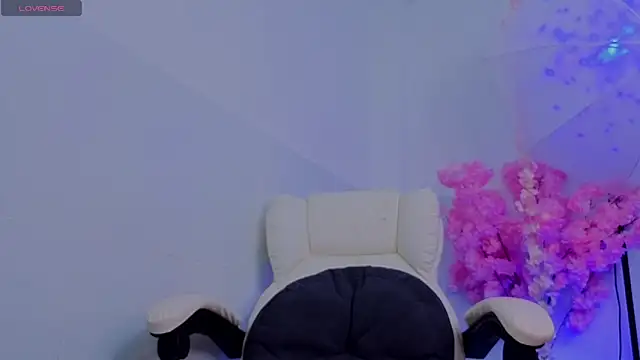 KilyetVera3x Adlı Modelin Canlı XXX Sohbeti