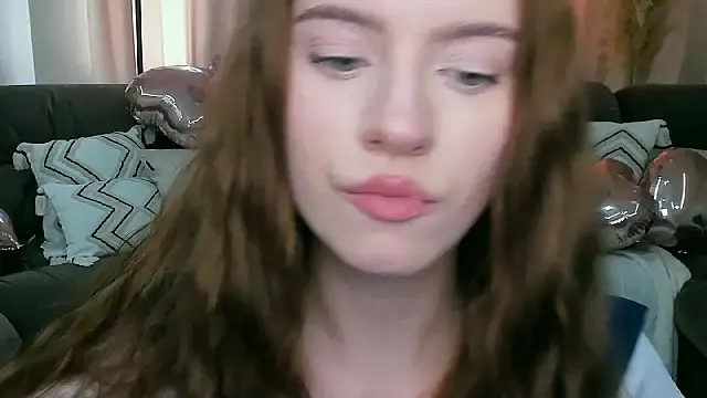 Erica_Kiss 现场XXX聊天