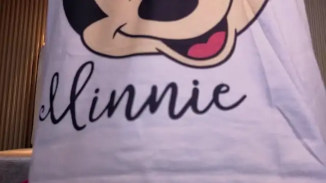 Chat XXX en directo de Cute_Angell_