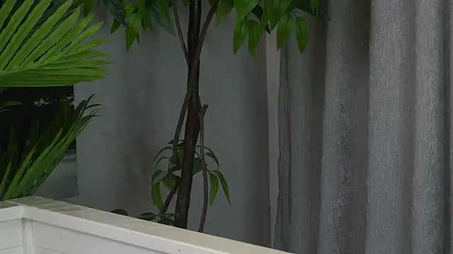 LanaReals Adlı Modelin Web Kamerası Şovu