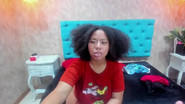 KeniaLovexのライブXXXチャット